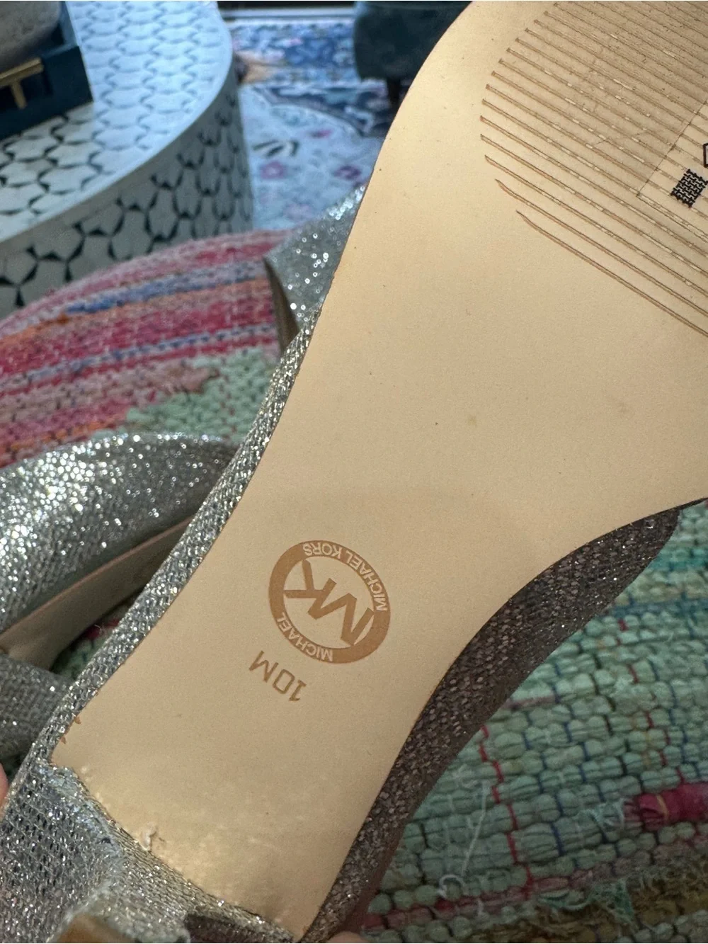 🪩👸🏼 Michael Kors Silver and Gold Glitter Pointed-Toe Stiletto Pump 👸🏼🪩